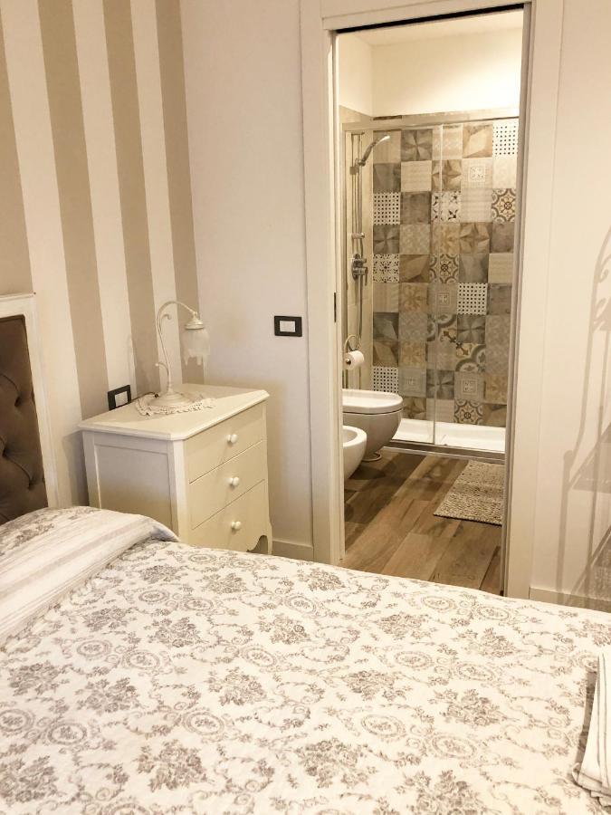 Bed and Breakfast La Rosa Bianca Роццано Екстер'єр фото