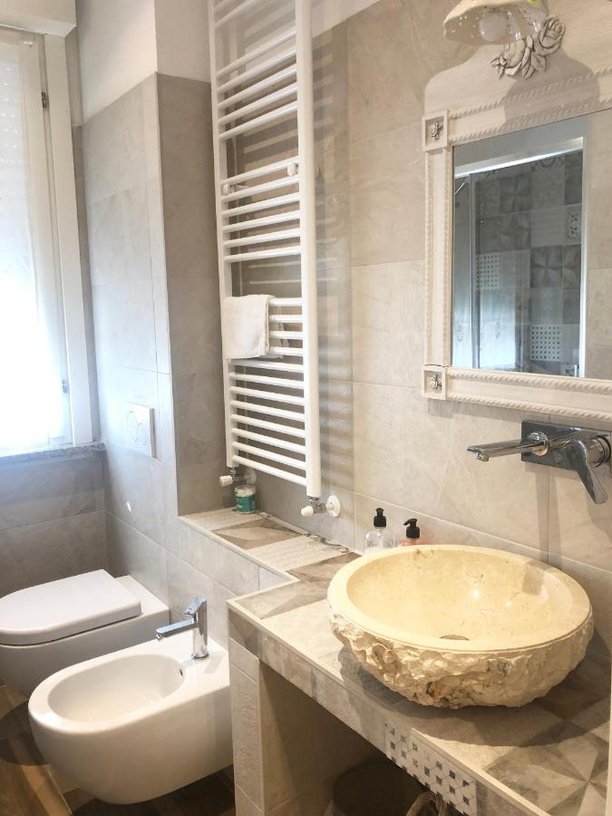 Bed and Breakfast La Rosa Bianca Роццано Екстер'єр фото